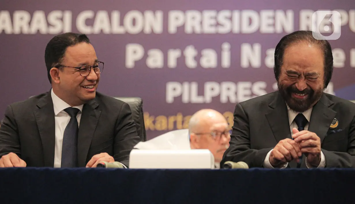 Gubernur DKI Jakarta Anies Baswedan dan Ketua Umum Partai Nasdem Surya Paloh dalam pengumuman deklarasi Capres 2024 di Nasdem Tower, Jakarta, Senin (3/10/2022). Partai Nasdem resmi mendeklarasikan Gubernur DKI Jakarta Anies Baswedan sebagai calon presiden (capres) yang akan diusung pada Pilpres 2024. (Liputan6.com/Faizal Fanani)