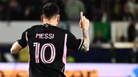 Lionel Messi ketika membela Los Angeles (LA) Galaxy di MLS 2024. (Bola.com/Dok.AFP/Patrick T. Fallon).