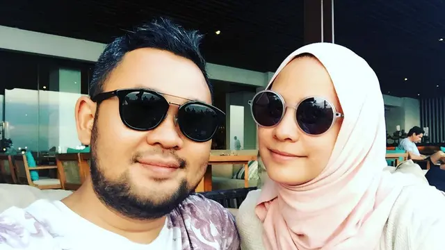 Mengandung Anak Kedua di Usia 40 Tahun, Ini 6 Potret Rachel Maryam dan Suami