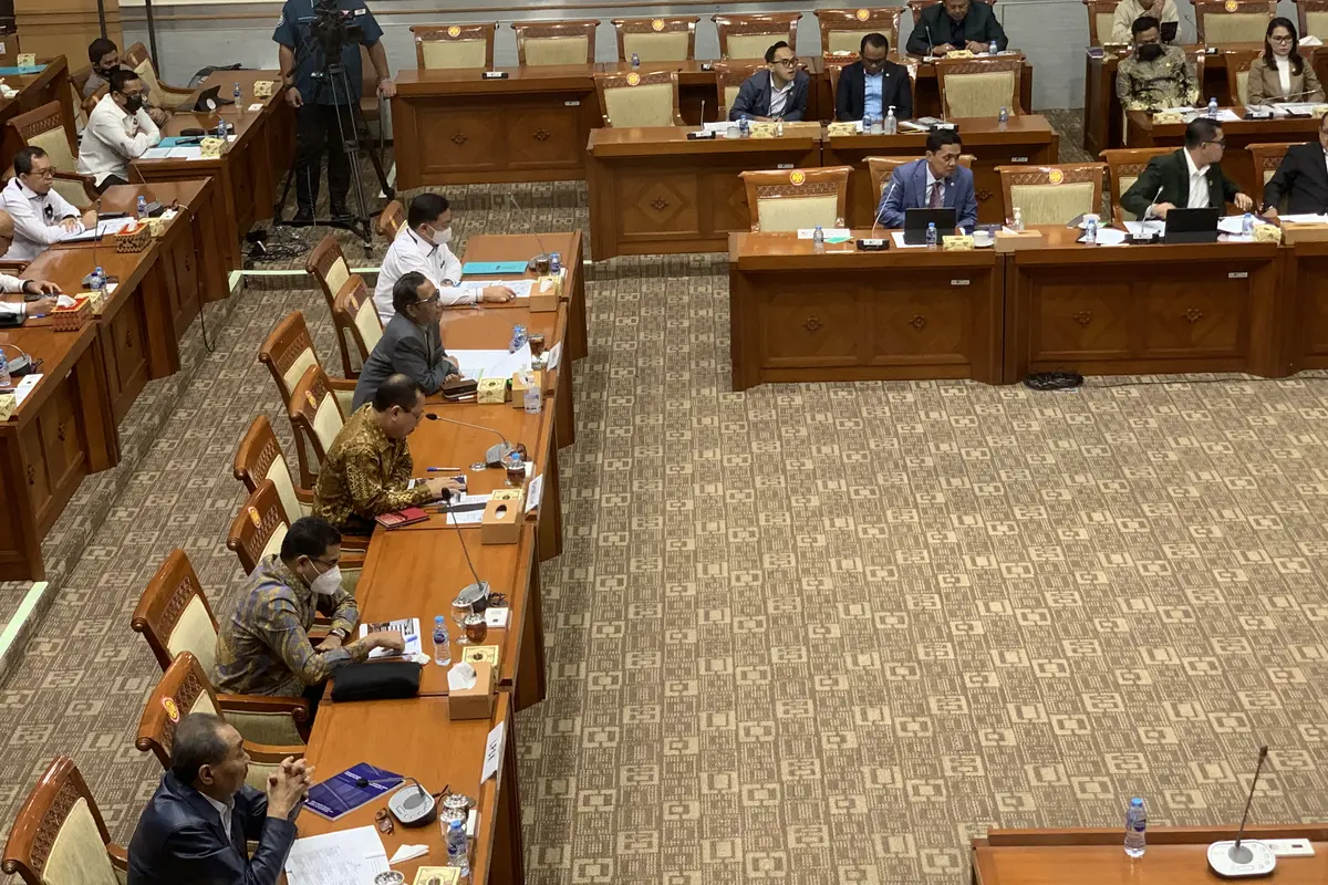 Komisi III DPR RI mengelar rapat dengar pendapat (RDP) dengan LPSK, Kompolnas hingga Komnas HAM untuk membahas kasus penembakan Brigadir J yang melibatkan mantan Kadiv Propam Polri Irjen Ferdy Sambo (Liputan6.com/Delvira Hutabarat)