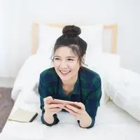 Ilustrasi perempuan yang bahagia./Copyright&nbsp;shutterstock.com/g/wear+it+out