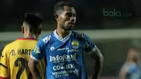 Pemain Persib Bandung, Ardi Idrus saat melawan Mitra Kukar pada laga Liga 1 Indonesia di GBLA, (8/4/2018). Persib Bandung menang 2-0. (Bola.com/Nick Hanoatubun)