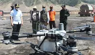 Karhutla Bromo Meluas, Petugas Hadapi Medan Ekstrem hingga Alat Menipis