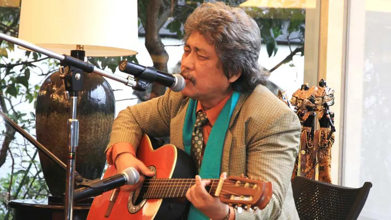 Sam Bimbo, Dari Balada Seorang Biduan ke Balada Seorang Seniman