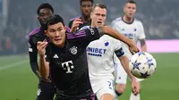 Kim Min-jae yang baru saja bergabung dengan Bayern Munchen pada awal musim 2023/2024 usai didatangkan dari Napoli, selalu bermain penuh dalam dua laga Bayern Munchen di Liga Champions musim ini. Pada matchday pertama Grup A Bayern Munchen menang 4-3 atas tamunya Manchester United dan menang 2-1 atas FC Copenhagen pada matchday kedua. (AFP/Sergei Gapon)