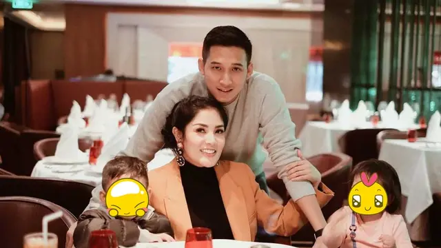 Gugat Cerai Suami, Ini 6 Potret Kenangan Nindy Ayunda dan Askara Harsono