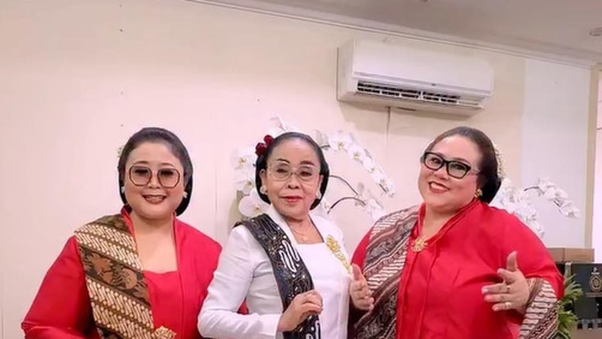 Nunung Tampil Bareng Trio 3D di HUT RI ke-81 Istana Merdeka