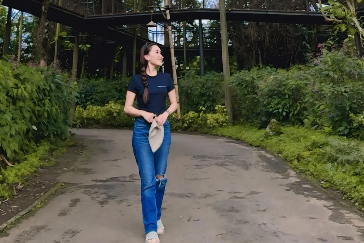 Ayu Ting Ting tampak muda (Instagram/ayutingting92)
