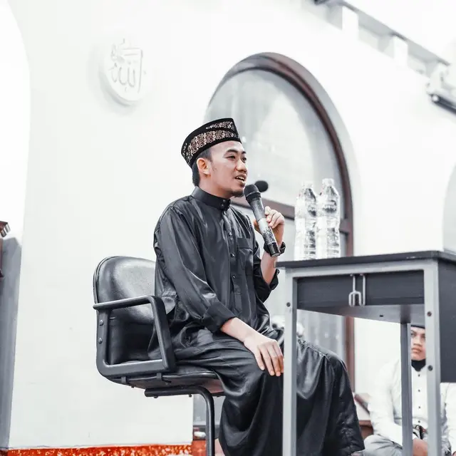 Ustaz Syam Elmarusy