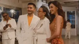 Film keluarga yang dijadwalkan tayang tanggal 14 November 2024 ini akan diwarnai dengan wajah aktor papan atas Indonesia. Selain Amanda Manopo, pemain lainnya ialah Christine Hakim, Slamet Rahardjo, Adinia Wirasti, Fedi Nuril hingga Yasmin Napper. (Liputan6.com/IG/@bennusorumba)