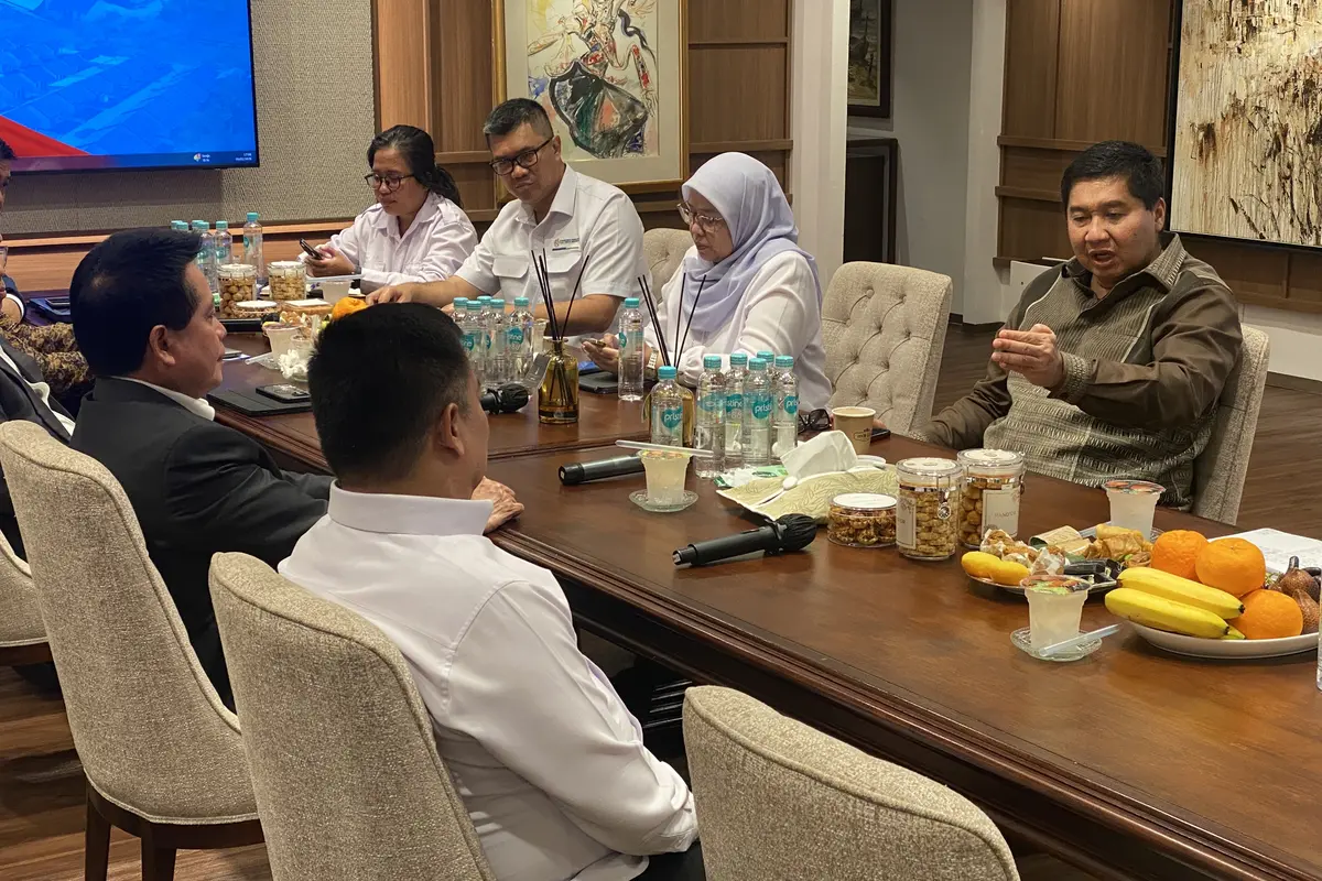 Menteri Perumahan dan Kawasan Permukiman (PKP) Maruarar Sirait bertemu dengan direksi PT Bank Rakyat Indonesia (Persero) Tbk (BRI). (Liputan6.com/Christian)