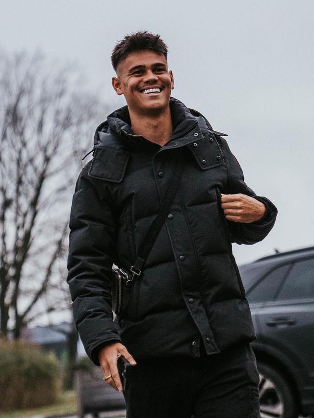 Mees Hilgers, Bek Tangguh Berdarah Indonesia yang Jadi Incaran Tiga Klub Eropa