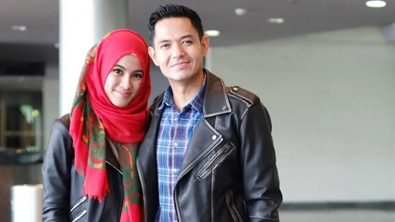 [Bintang] Dude Harlino dan Alyssa Soebandono