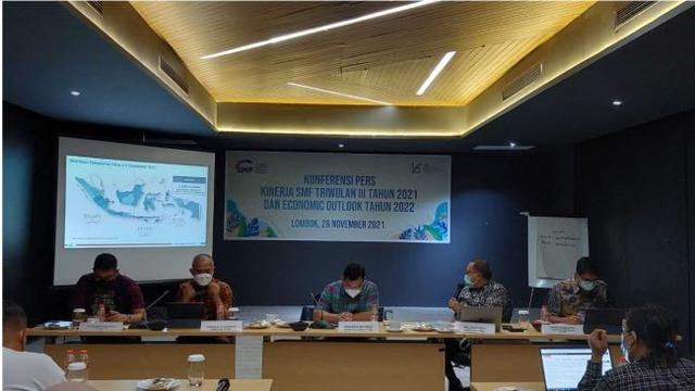 <span>Konferensi pers kinerja SMF kuartal III 2021, Jumat, (26/11/2021) (Foto: SMF)</span>