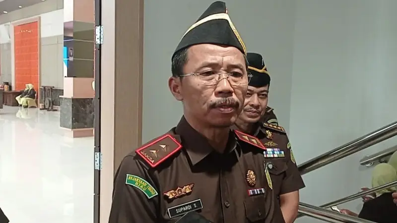 Kepala Kejati Riau Dr Supardi.