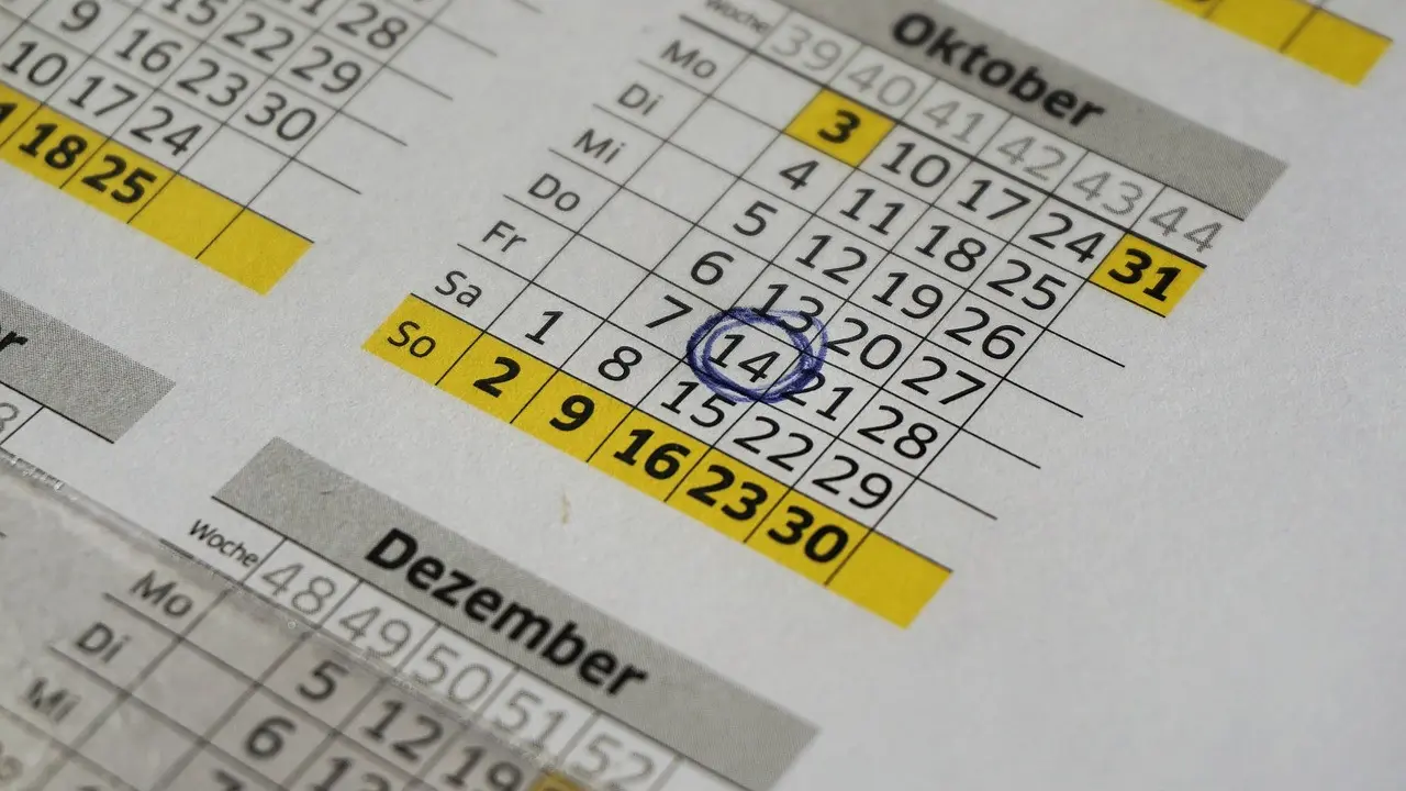 nama bulan dalam bahasa inggris