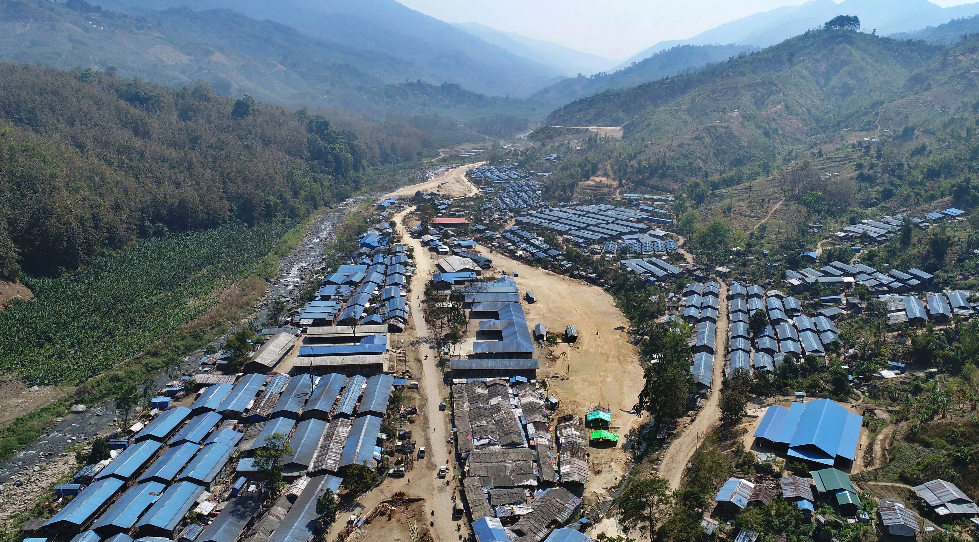 Kamp Je Yang di sepanjang perbatasan Tiongkok dengan Myanmar di negara bagian Kachin, 18 Maret 2018. Menurut PBB, 10.000 orang telah mengungsi sejak Januari 2018. (Kachin Independence Organization via AP)