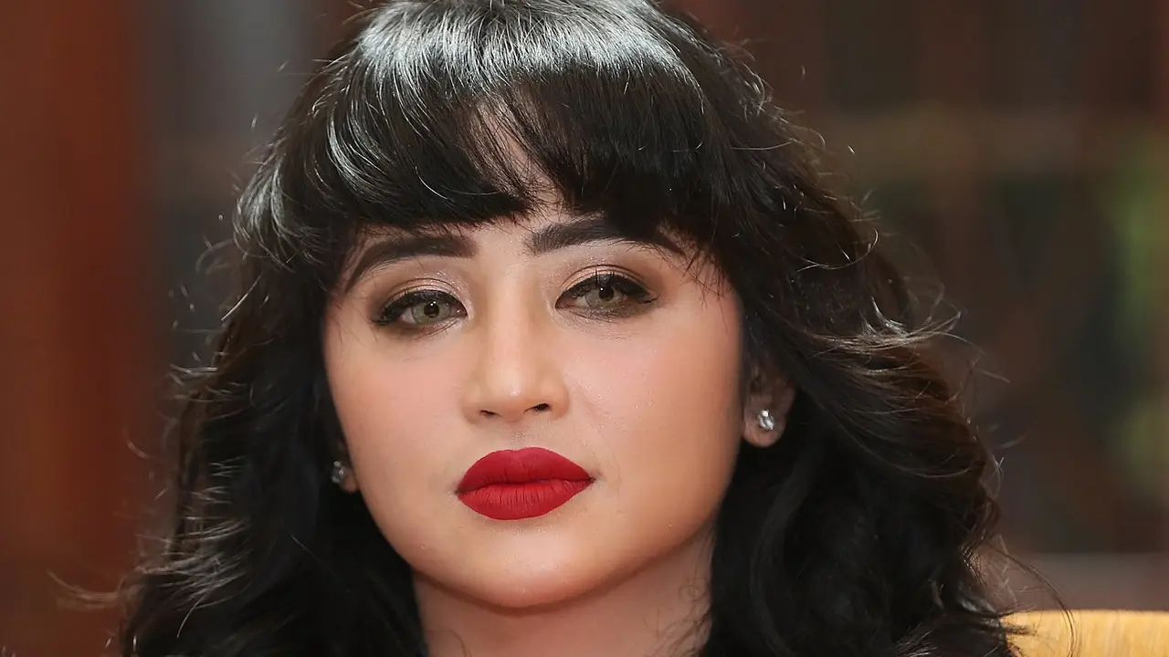 [Bintang] Dewi Perssik