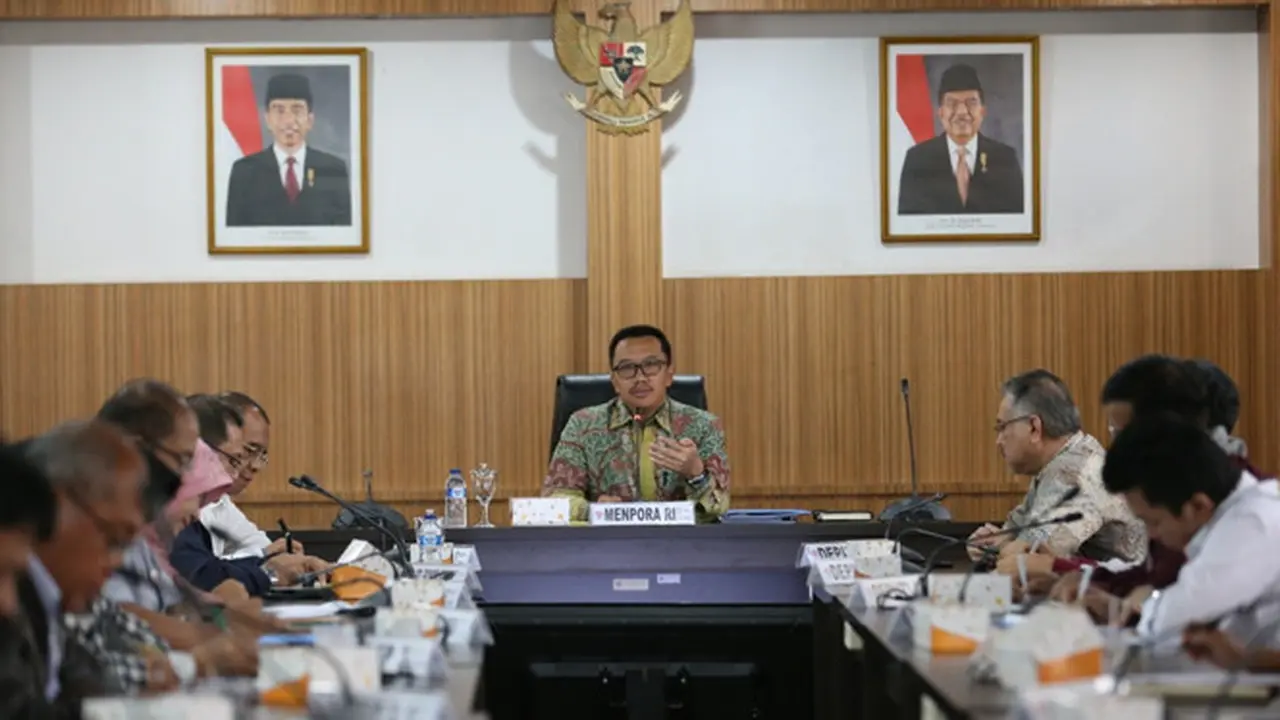 Menpora Minta Inpres Tentang Percepatan Pembangunan Persepakbolaan Secepatnya Dijalankan