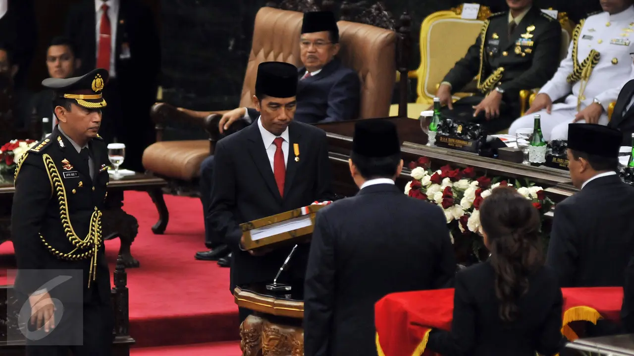 20160816-Presiden Jokowi Bacakan RAPBN dan Nota Keuangan 2016