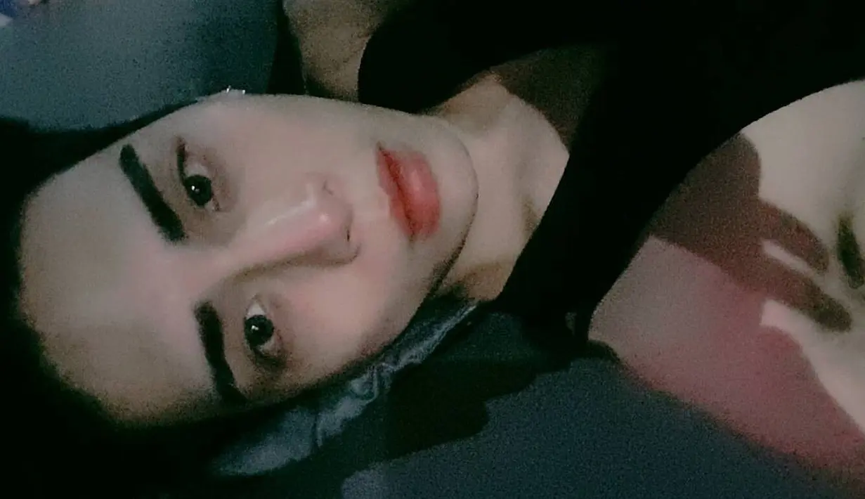 Seperti diketahui, Jonghyun SHINee meninggal dunia karena bunuh diri di apartemennya pada Senin (18/12). (foto: instagram.com/jonghyun.948)