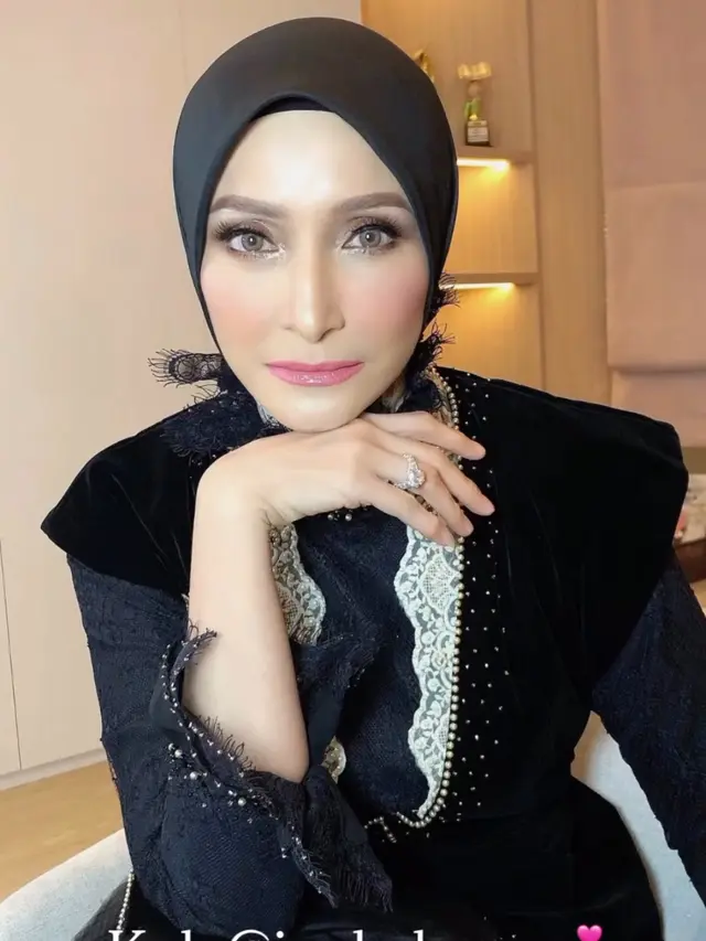 Sederet Tamu Artis yang Hadir di Pernikahan Namira Adjani Putri Alya Rohali. [@inekekoes]