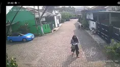 Pria di Tangerang Pakai Baju Wanita Demi Bawa Kabur Mobil Tetangga