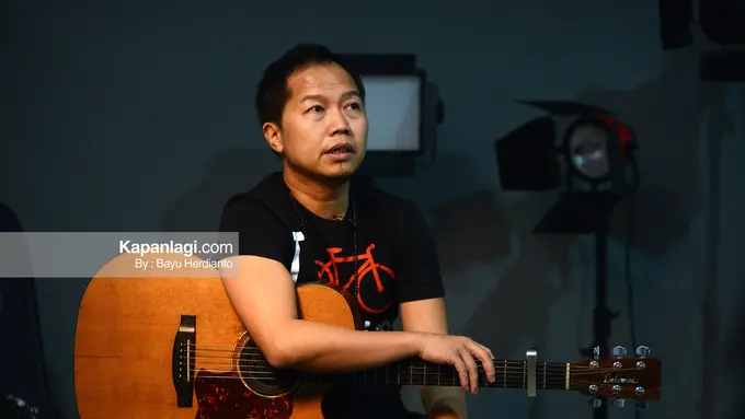 [Fimela] Sandhy Sandoro