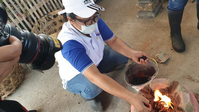 PT PLN (Persero) melalui anak usahanya, PT Indonesia Power Unit Pembangkitan (UP) Bali, mengolah limbah sampah menjadi bahan bakar untuk pembangkit listrik. Langkah ini untuk membantu mengurangi sampah di Kabupaten Klungkung, Bali.