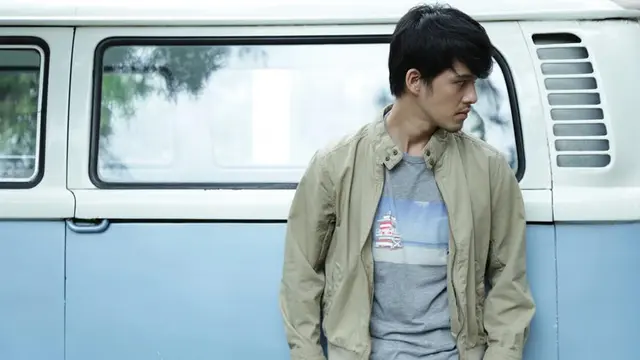 Gaya Kasual Morgan Oey, Simpel dan Keren