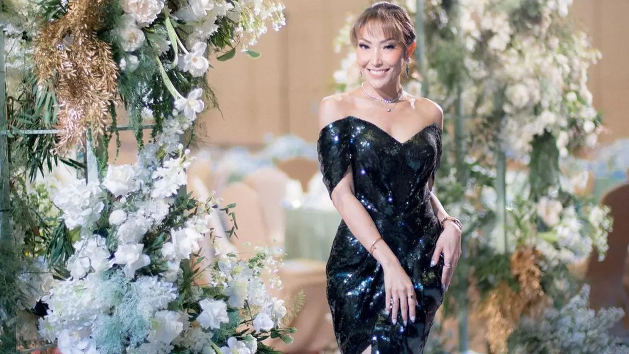 Sebelum menikah, Ayu Dewi sempat dekat dan jalin hubungan asmara dengan Nicholas Saputra?