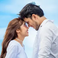 ilustrasi pasangan cinta/Iammotos/Shutterstock