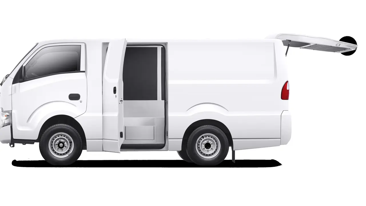 Isuzu Traga Blind Van
