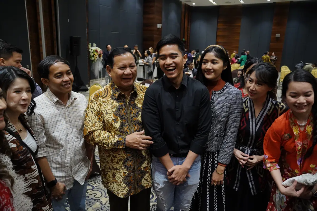 Prabowo bertemu Kaesang dan sejumlah jajaran pengurus PSI. (Istimewa)