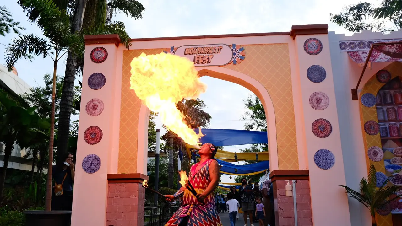 Festival Kuliner Ngabuburit Fest berlangsung di Summarecon Mall Bekasi selama bulan Ramadhan