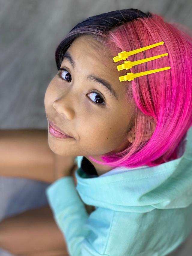 6 Potret Zivara Ruciragati Syarif, Anak Nirina Zubir yang Rambutnya Curi Perhatian