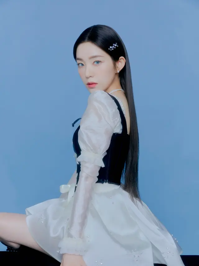 Irene Red Velvet