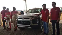 PT Mitsubishi Motors Krama Yudha Sales Indonesia (MMKSI) menggelar acara bertajuk "Engineered Beyond Tough Experience" di Sirkuit off-road Pagedangan, BSD, Tangerang, Kamis (15/8/2019). (Septian / Liputan6.com)