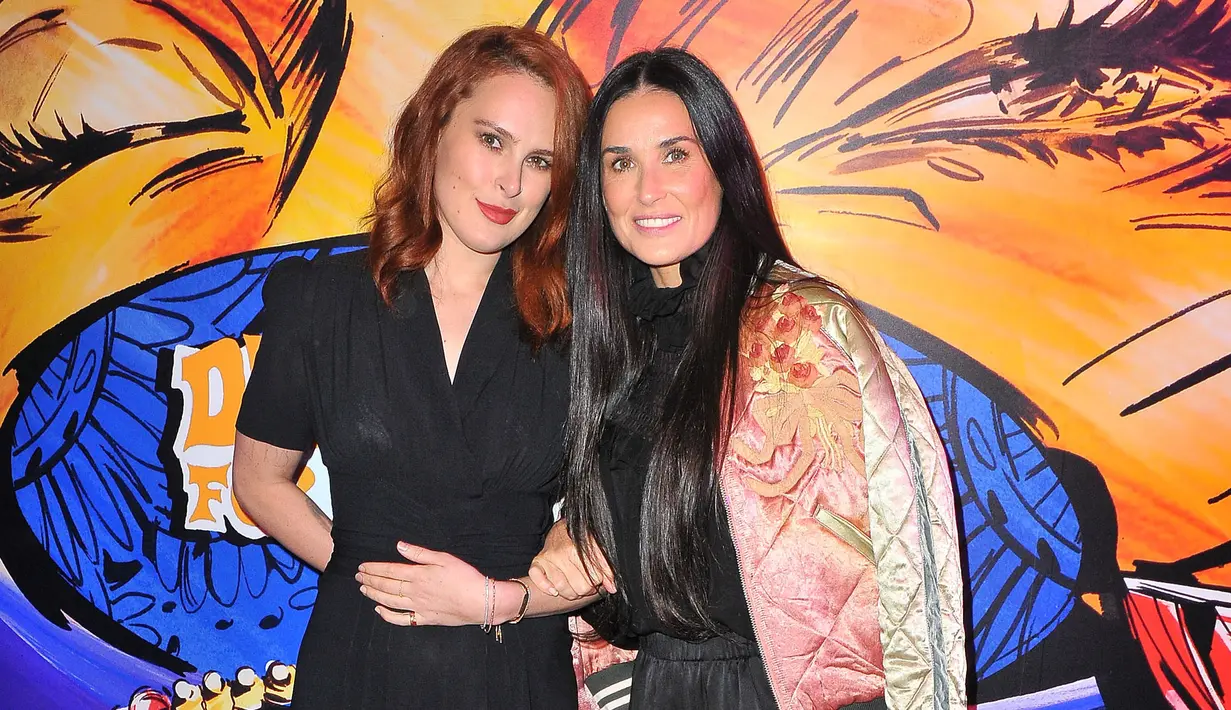Dilansir dari HollywoodLife, pertemuan mereka sendiri direncanakan oleh anak Demi yakni, Rumer Willis. (JEROD HARRIS  GETTY IMAGES NORTH AMERICA  AFP)