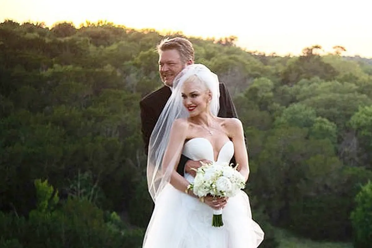 Gaun pernikahan Gwen Stefani