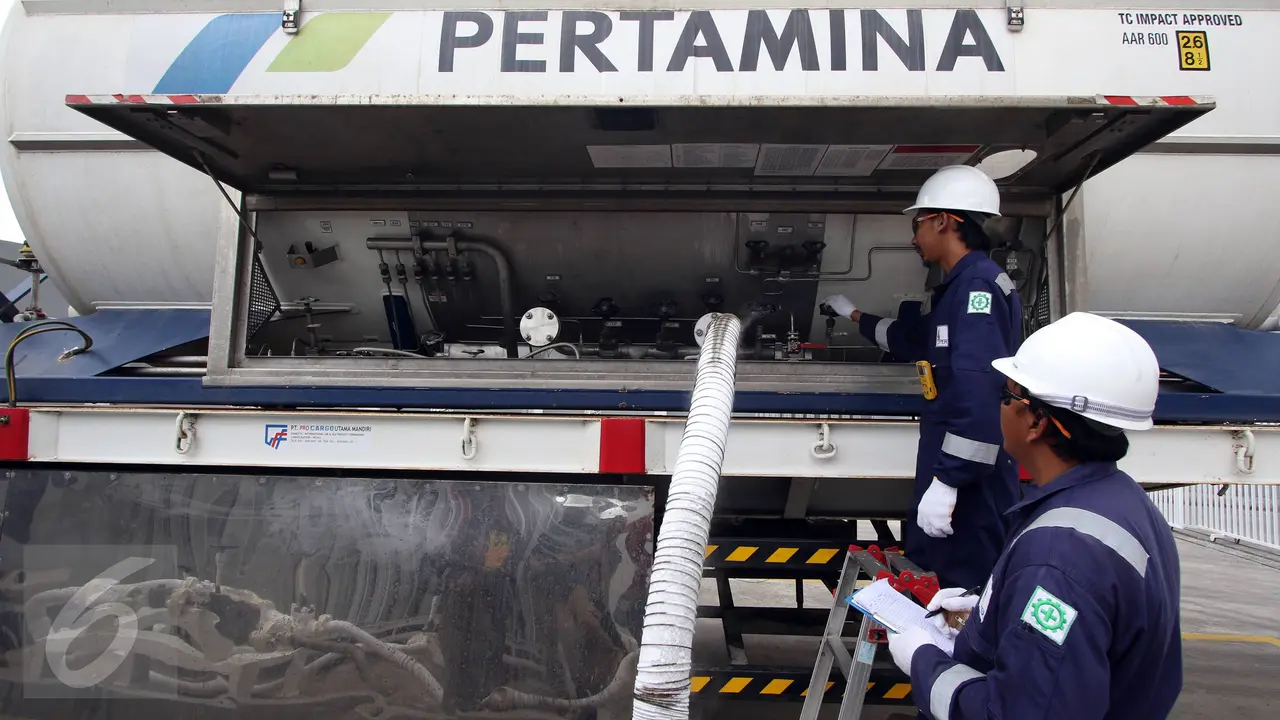 20151027-Pertamina Suplai LNG Untuk Pusat Perbelanjaan