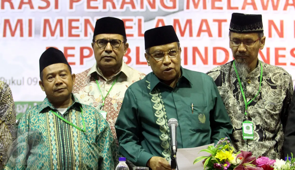 Ketum PBNU KH Said Aqil Siradj mendeklarasikan Lembaga Persahabatan Ormas Islam melawan Narkoba demi menyelamatkan Negara, Jakarta, (22/12). PBNU mengajak semua lapisan masyarakat dan menggadeng BNN untuk memberantas narkoba. (Liputan6.com/Johan Tallo)