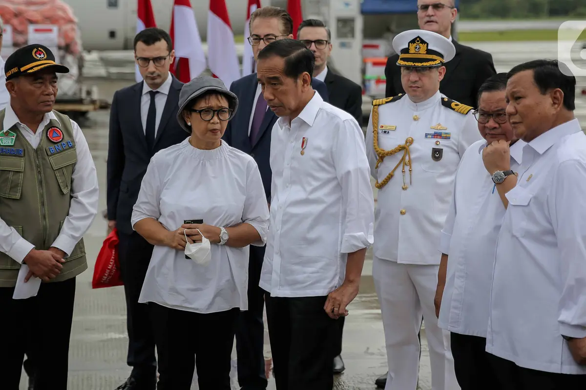 Presiden Joko Widodo Lepas Bantuan Logistik Untuk Korban Gempa Turki Suriah