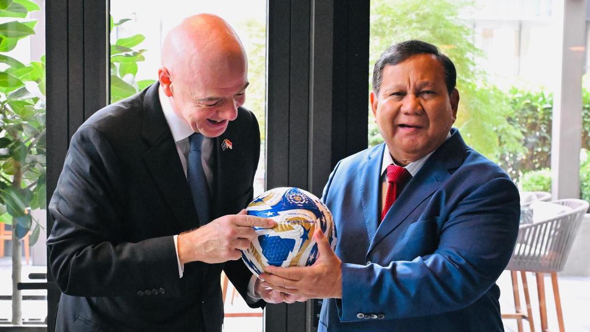 Prabowo Subianto Berjumpa Presiden FIFA Gianni Infantino di New York: Bakal Bersinergi Majukan Sepak Bola Indonesia