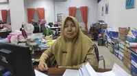 Manfaat Program JKN ini turut dirasakan oleh Dewi Aisyah (50), warga asal Jombang yang saat ini sedang menempuh rangkaian pengobatan kemoterapi di RS Gatoel Kota Mojokerto.