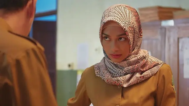 Adegan film Guru-guru Gokil. (Foto: Netflix, BASE Entertainment)