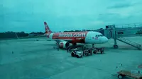 Suasana penerbangan di Bandara Sultan Syarif Kasim II Pekanbaru. (Liputan6.com/M Syukur)