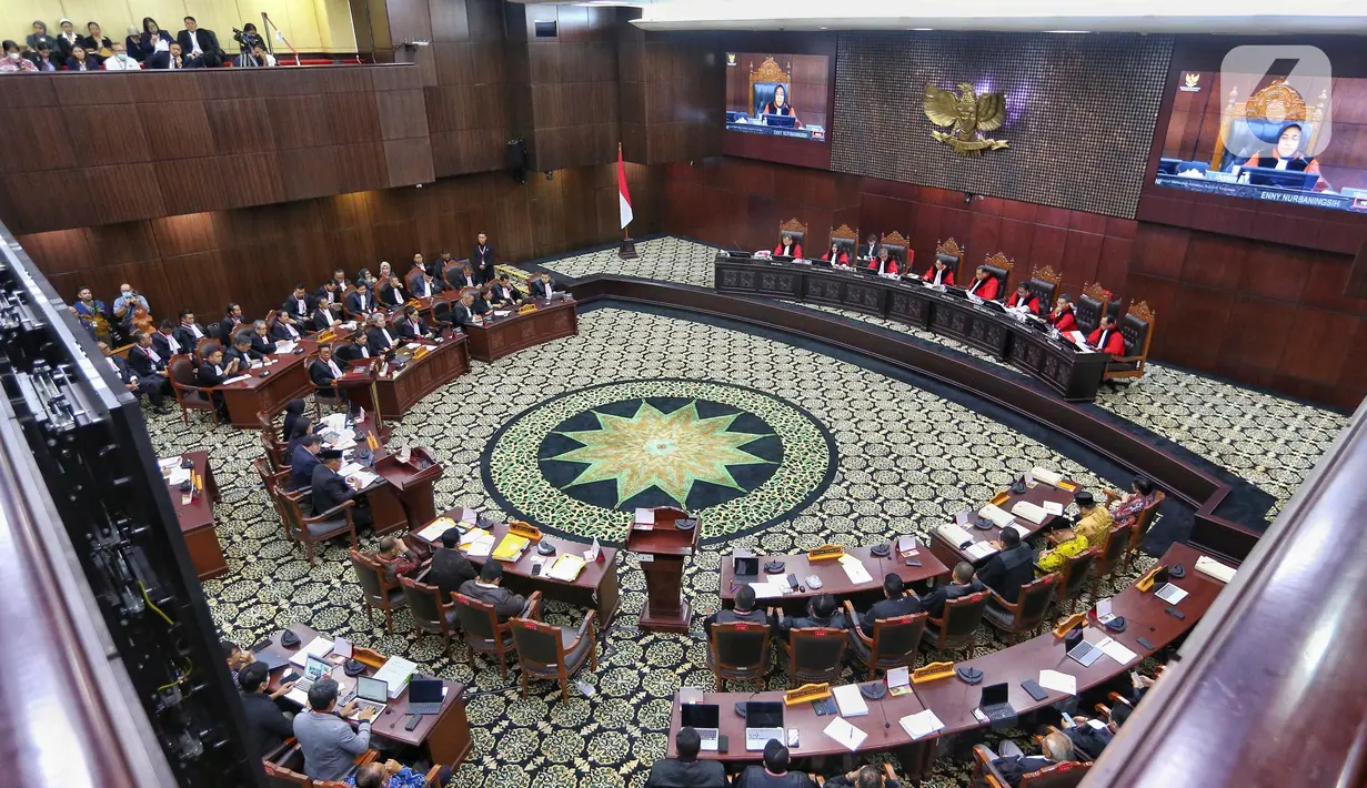 Keempat Menteri di atas dihadirkan berdasarkan keputusan Mahkamah Konstitusi. (Liputan6.com/Angga Yuniar)