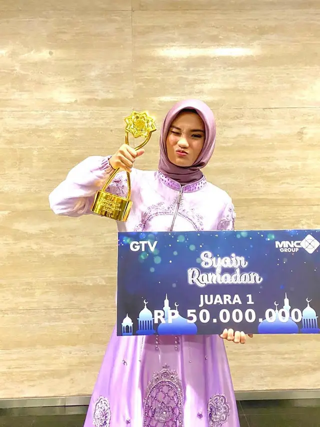 Armand Maulana, Inul Daratista dan Ustaz Zacky Mirza tak segan memberi standing ovation kepada Lulu.