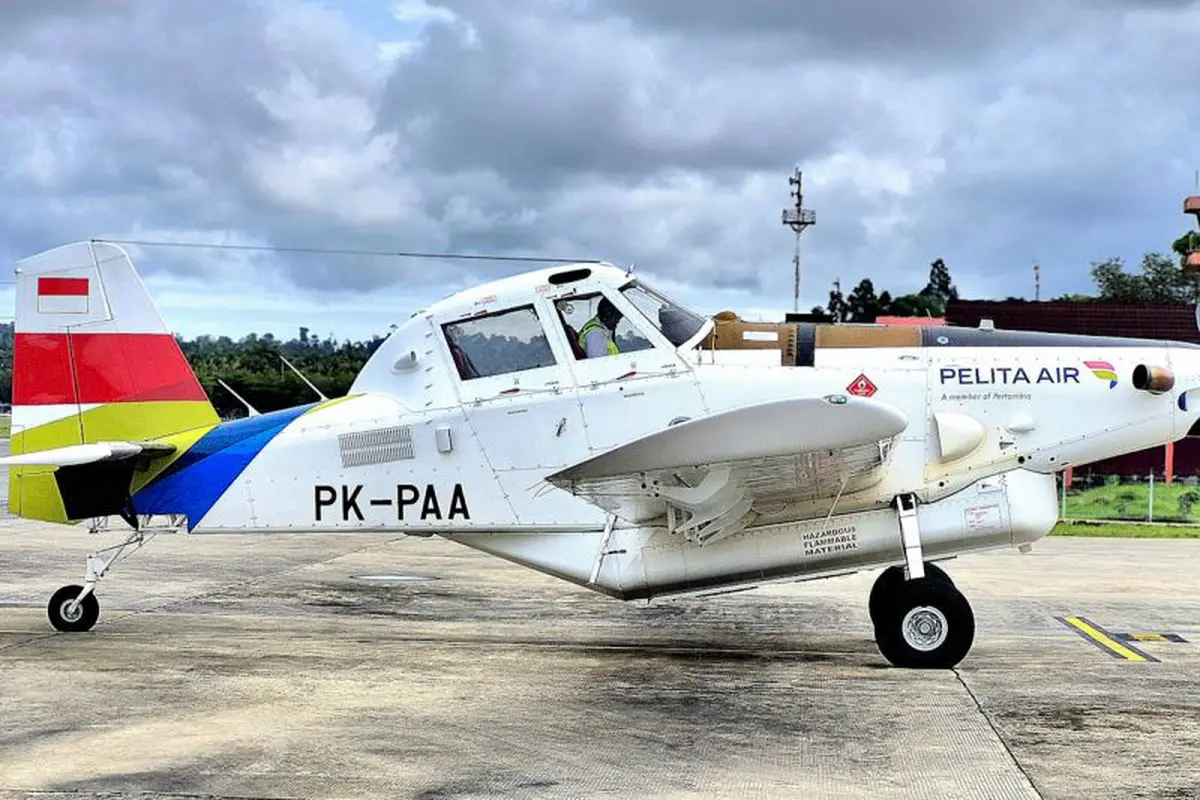 Pesawat angkut BBM